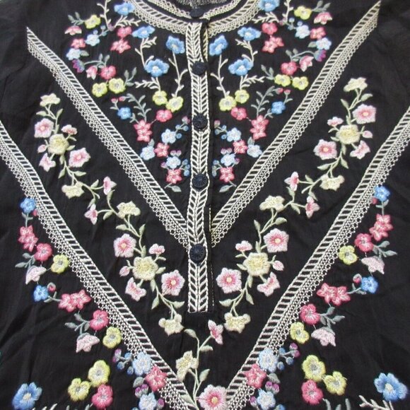 NWT Johnny Was Viola Tunic in Black Floral Embroidered Henley Blouse Top S $285 - Picture 4 of 7
